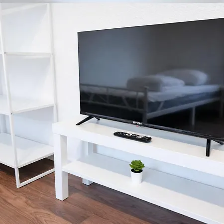 10 Min Koeln - Premium - Wlan & Parking