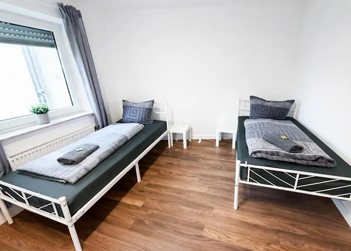 10 Min Koeln - Premium - Wlan & Parking * Huerth